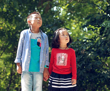 女孩|27岁女孩每晚和29岁哥哥同睡,至今不找男友,坦言就想和哥哥过一辈子(下)