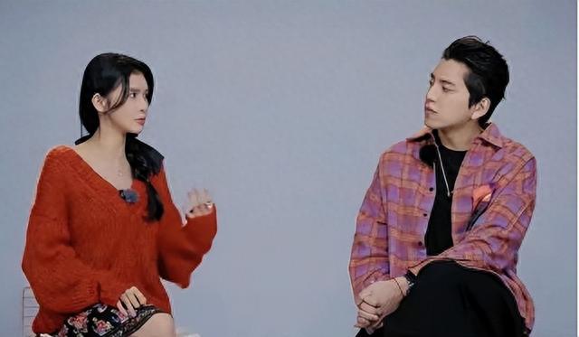 蔡卓宜等王大陆10克拉钻戒致分手,互取关删照片,爱情不值10克拉