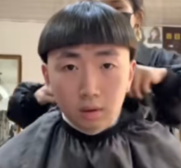 第一批过年烫头的人,已经疯了!