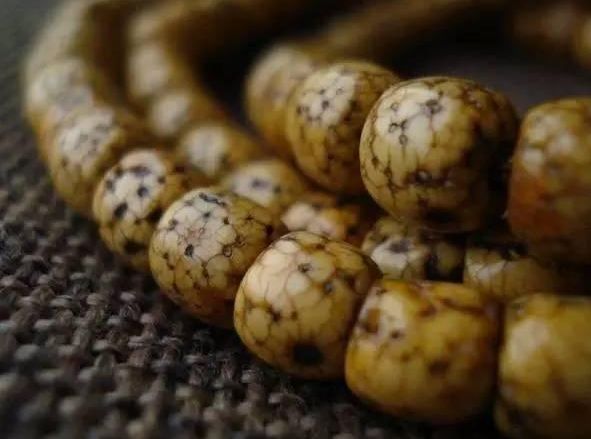 钻石|文玩物件到底为什么会包浆,包浆又是什么呢?