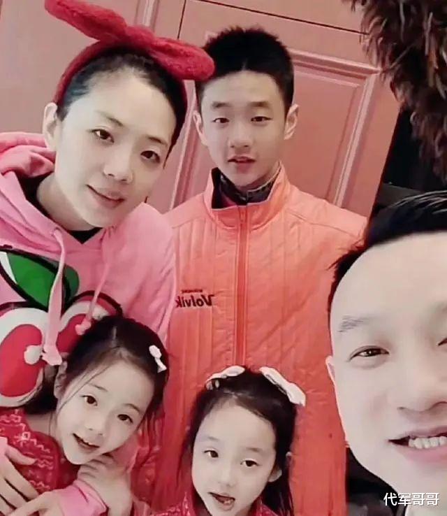 又一对明星夫妻被曝离婚!结婚15年育有一儿两女,离婚原因令人唏嘘