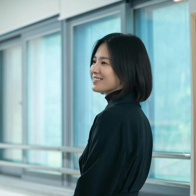 宋慧乔 拿捏清冷感的女人，淡颜系女神宋慧乔，迷人而高级