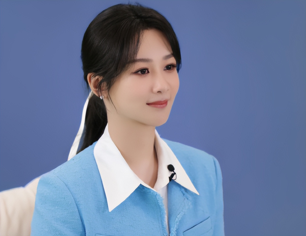 杨紫工作室中秋送茶叶,价值90块被嫌弃丢掉,收礼人:你恶心谁呢