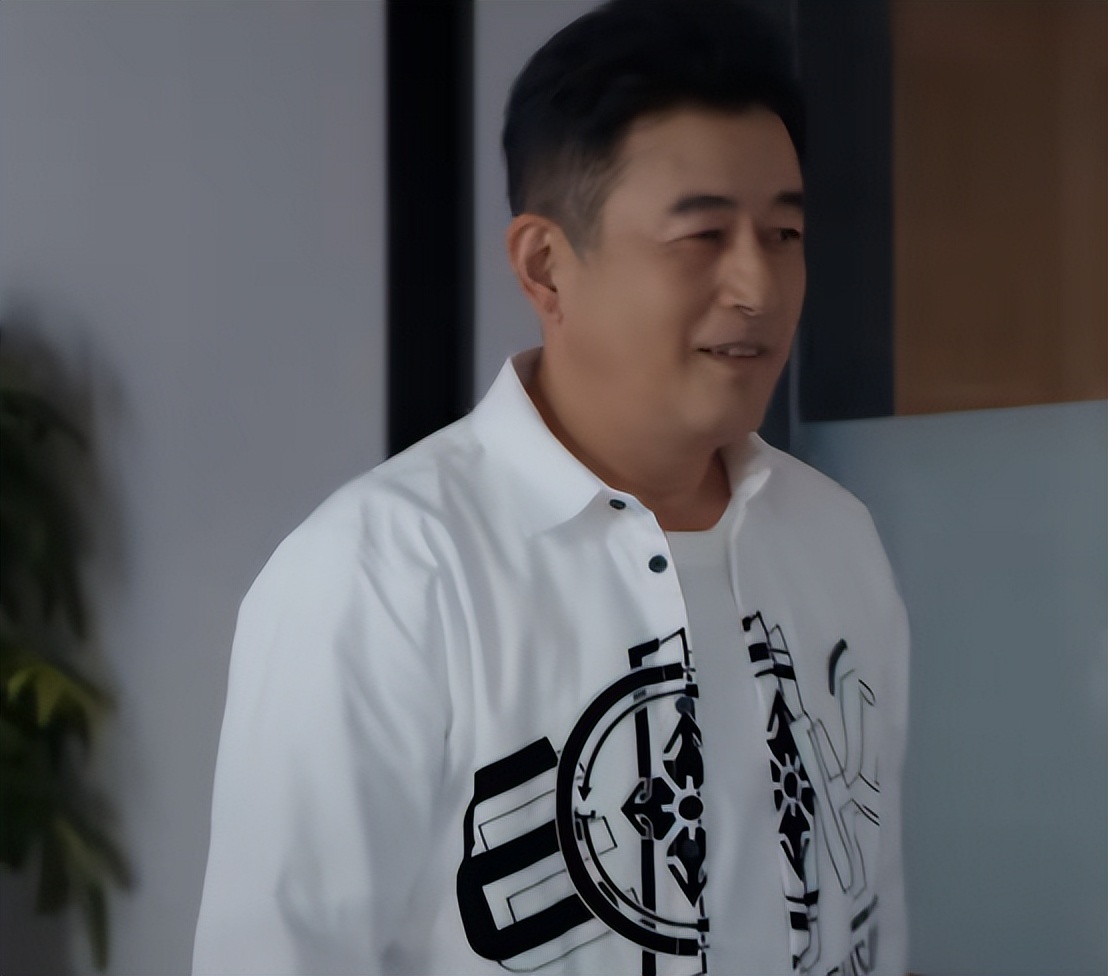 |央视八套开播!又一部都市大剧来袭,国家一级演员作配,全员王炸