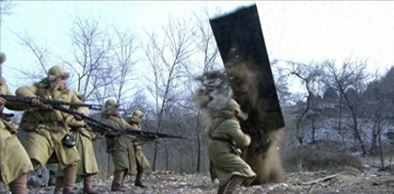 底裤外露、貂蝉打丧尸,这些侮辱观众的操作,简直不要太离谱!