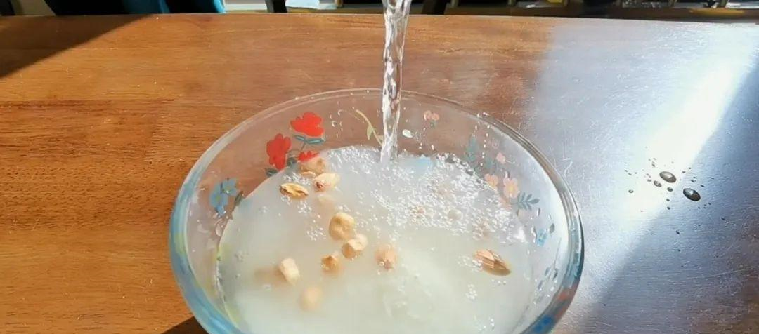 中老年人|张文宏建议:中老年人少吃米饭和馒头,会精力不充沛一整天