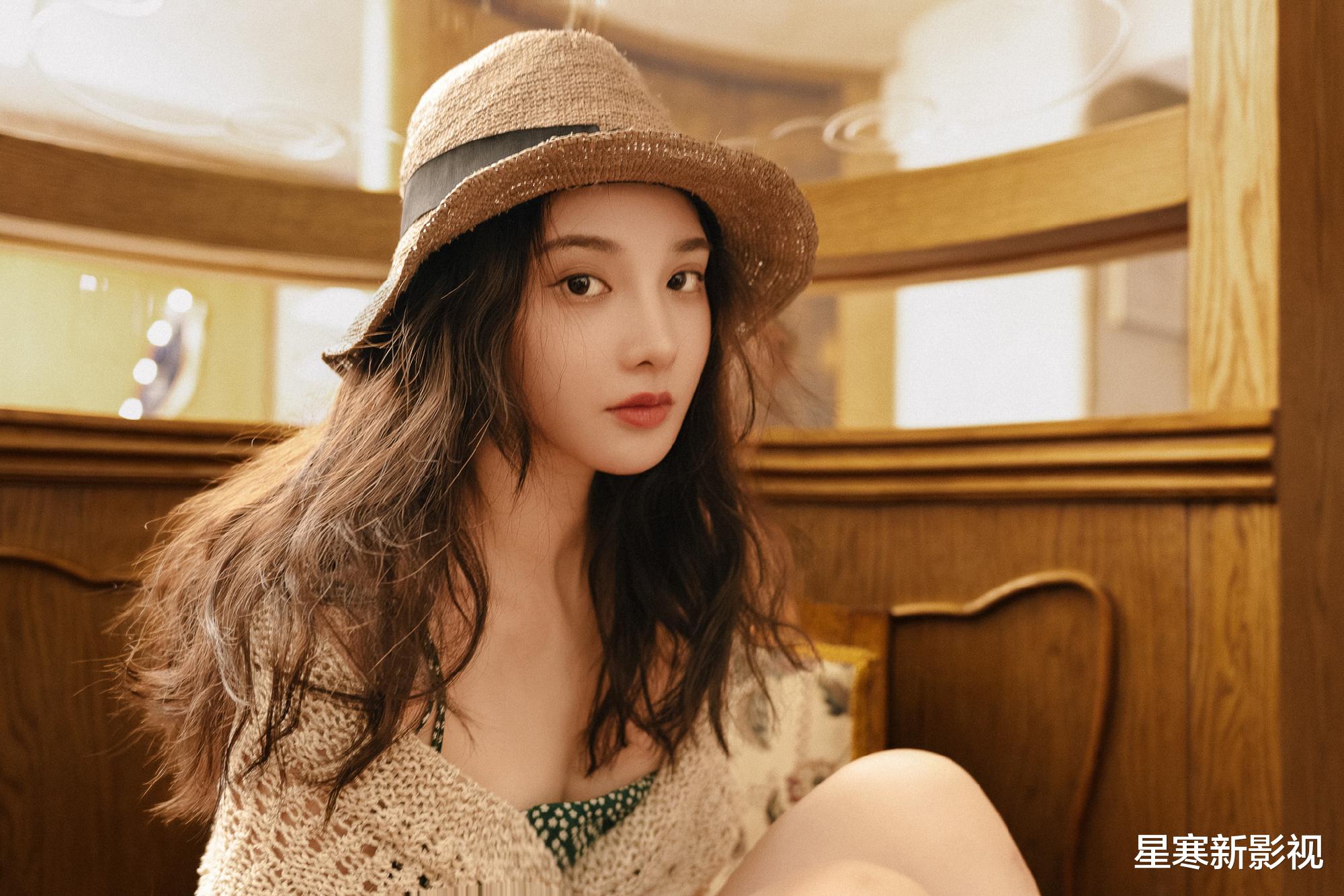 放大招?两部高质量大剧均定档央八,都有爆款潜质!