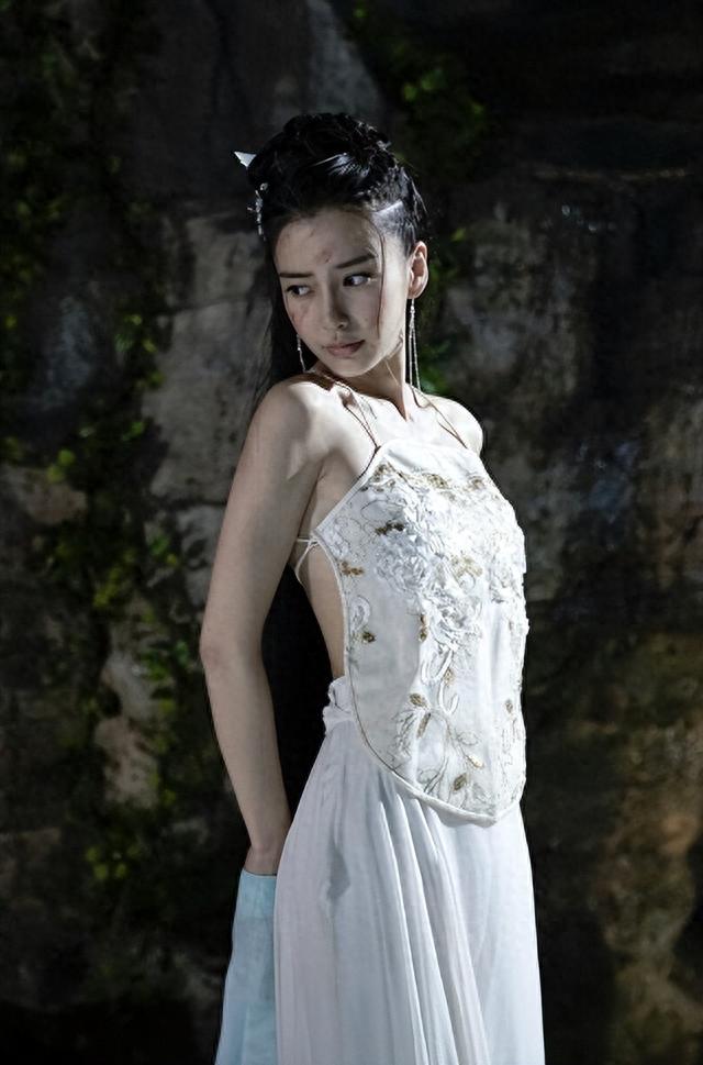 揭秘横店20万群演的真实状况，美女泛滥成灾，懒汉遍地都是！