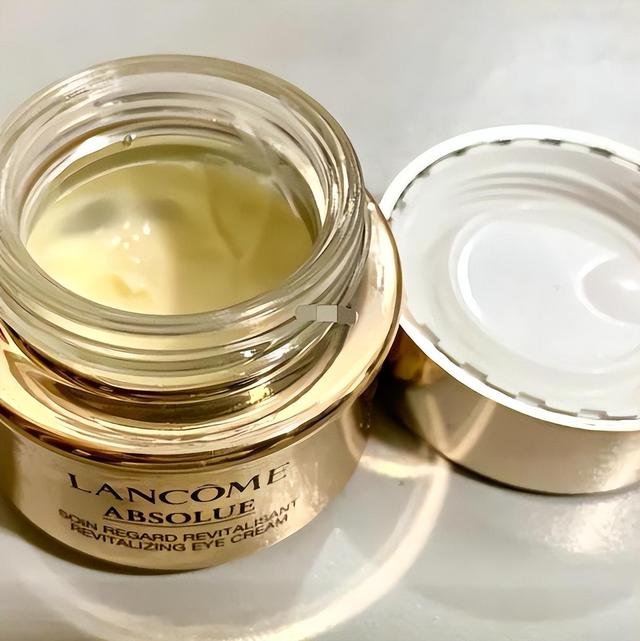 很值得入手的5款经典好用的眼霜:成分真的很优秀,肤感也不差!