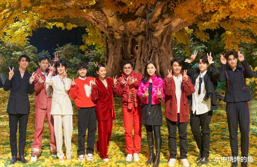 时光音乐会2|《时光音乐会2》高分收官，节目组请对了嘉宾，综艺效果拉满，周深化身关键先生