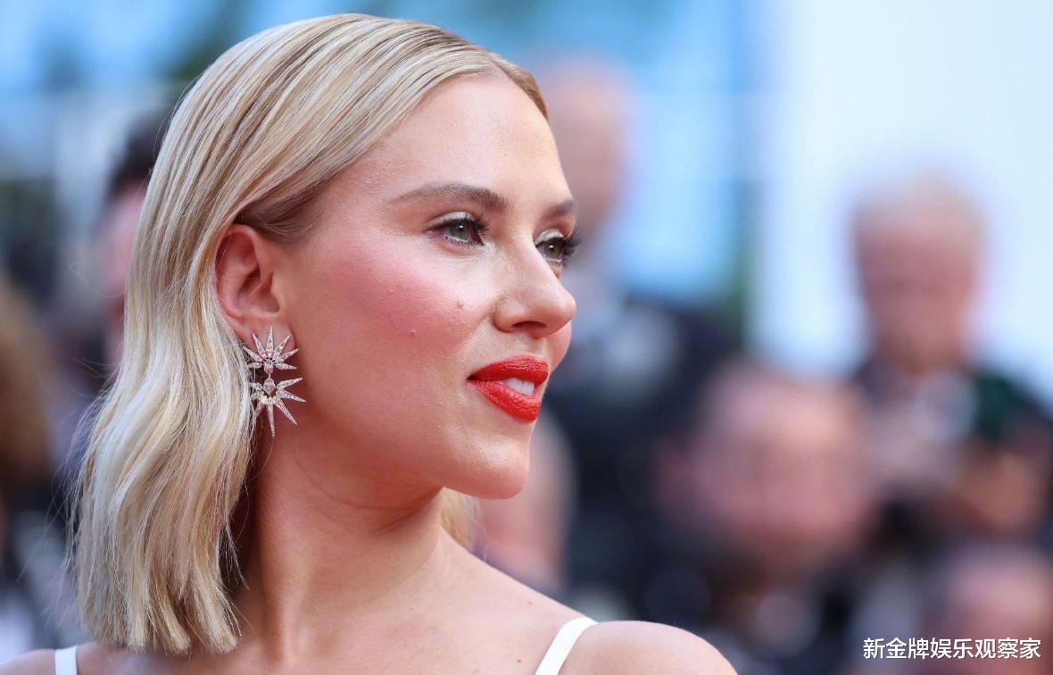 修图|寡姐戛纳生图来了,女神坚持不修图,脸上的痘痘也迷人?