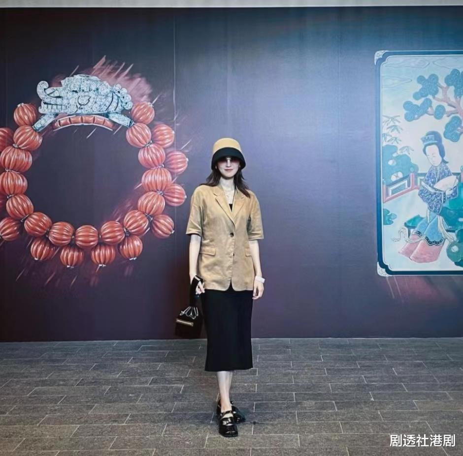 准靓妈！TVB小花怀胎五个月仍四肢纤细，获婆婆疼惜每天喝炖汤