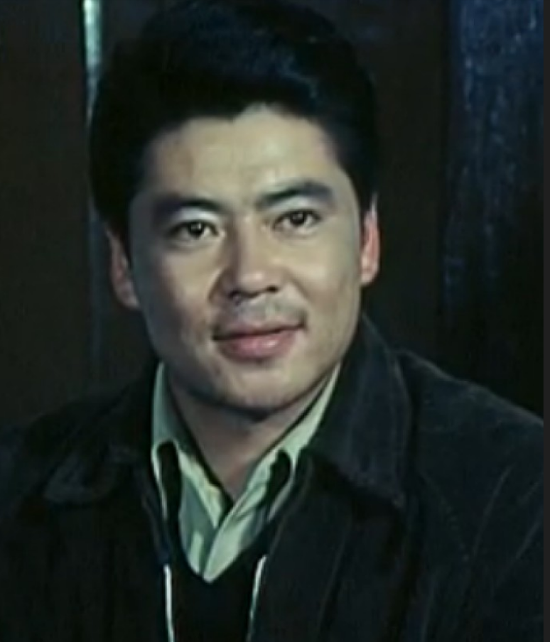 著名演员颜世魁:一生苦难,67岁的他单身无子嗣,母亲不敢老去