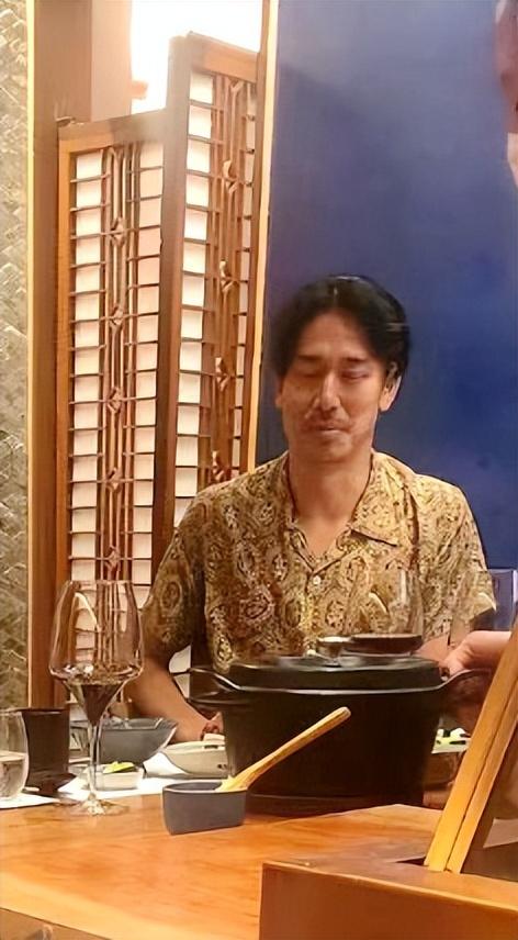 林志玲夫妇现身,黑泽终于被她熬成了“爹”