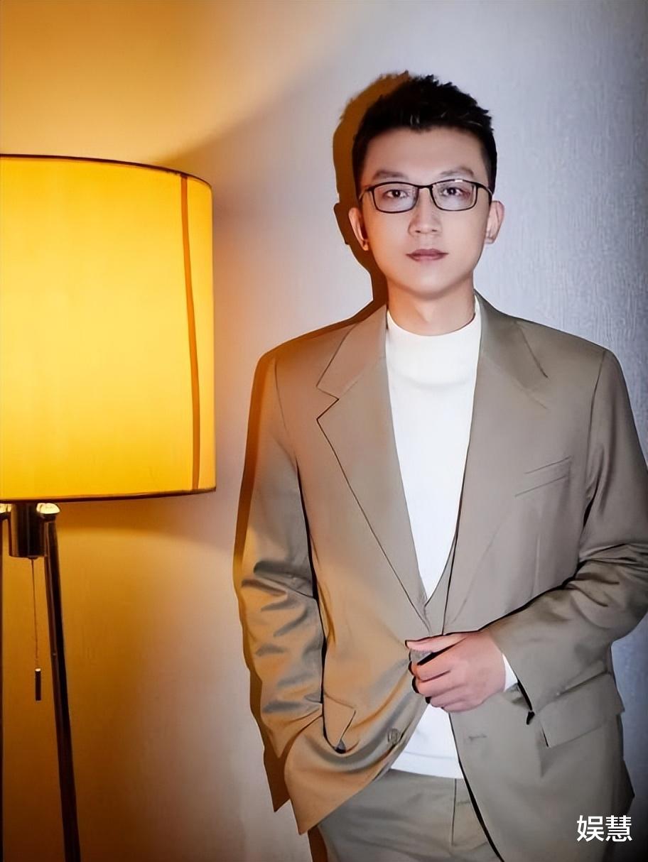 浩室舞|继孟川之后,脱口秀演员house越界玩梗引争议,笑果文化发声回应