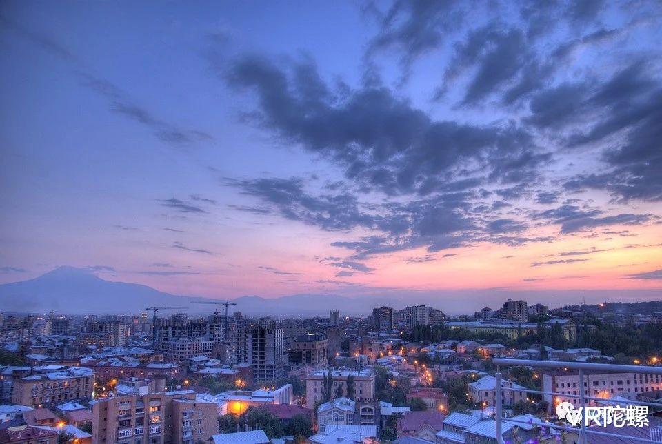 |管理混乱、毁约裁员,2023第一批离开XR厂商人才的“进”与“退”