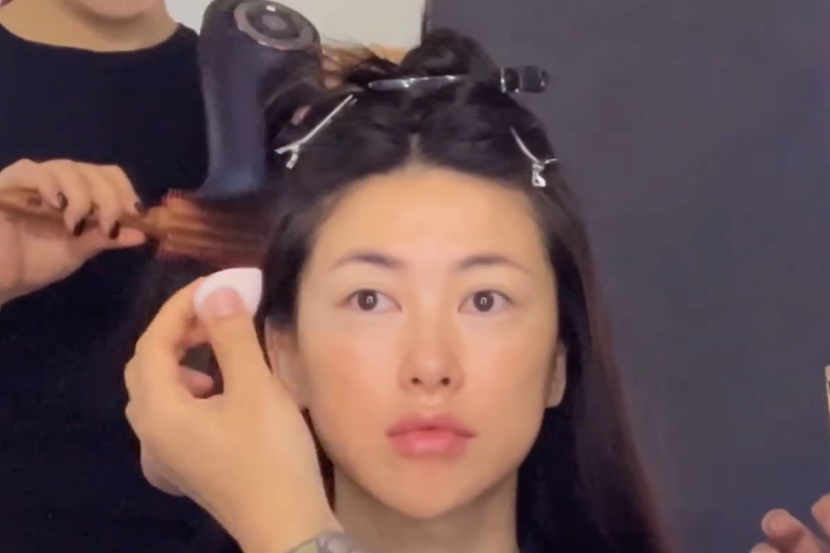 明星素颜|有种妆容叫朱珠参加真人秀,明明是素颜出镜,化妆师却画了好久