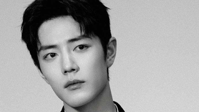 肖战一天上两个热搜！呈现截然相反的两种意味，有格调就是不一样