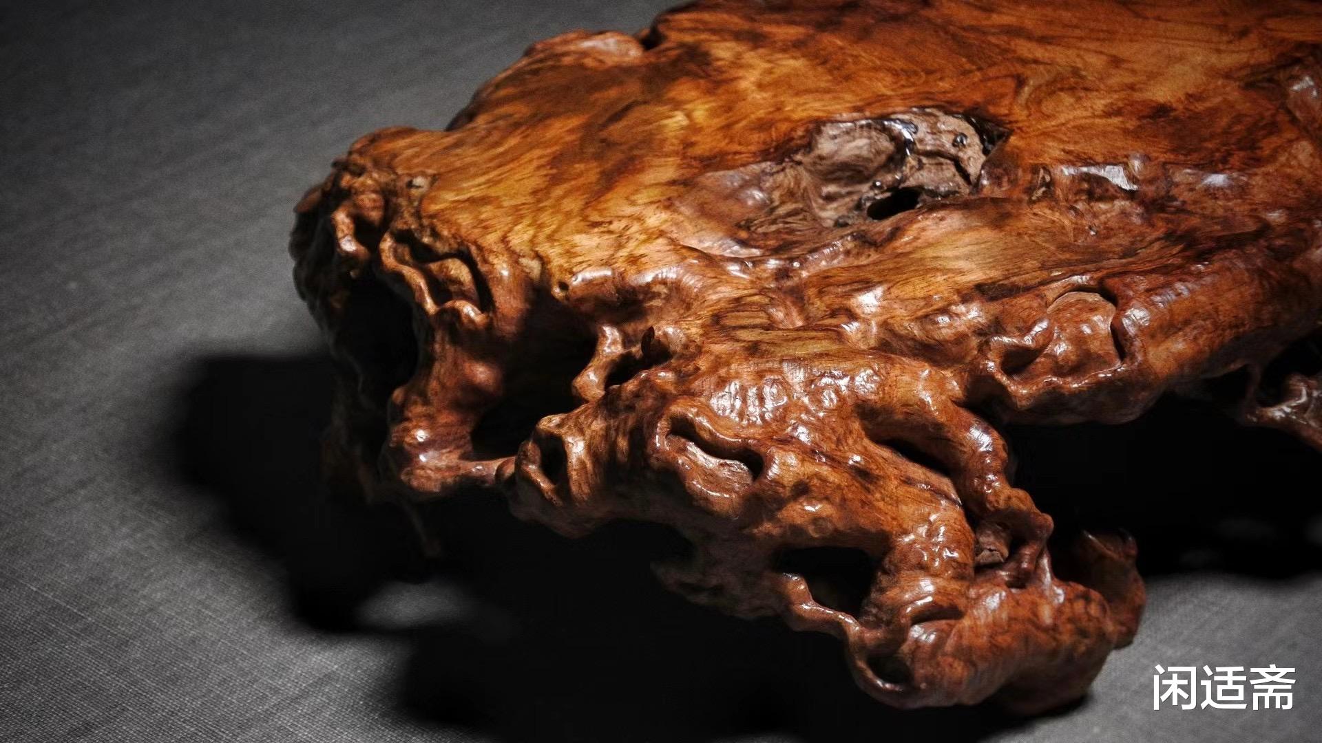 经典|古韵之美，经典虎皮纹黄花梨，根结式承 几