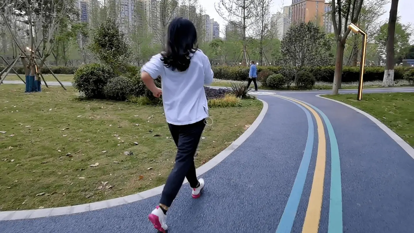 整形|网红蓝欣颖30天跑步挑战,健康瘦身路上的勇气,毅力