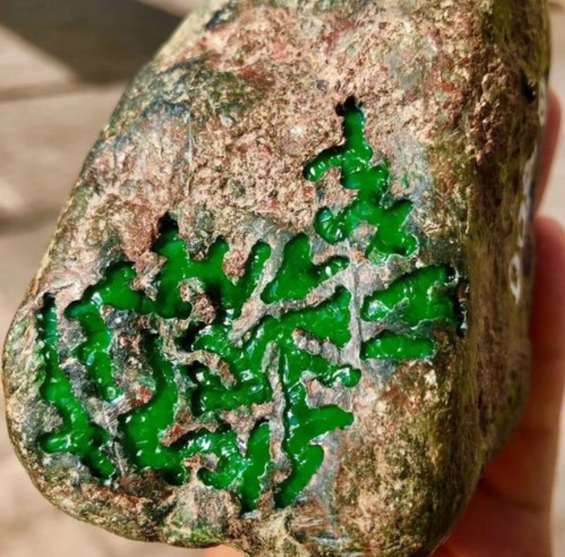 聊聊|哪里有卖翡翠原石的？什么价格！