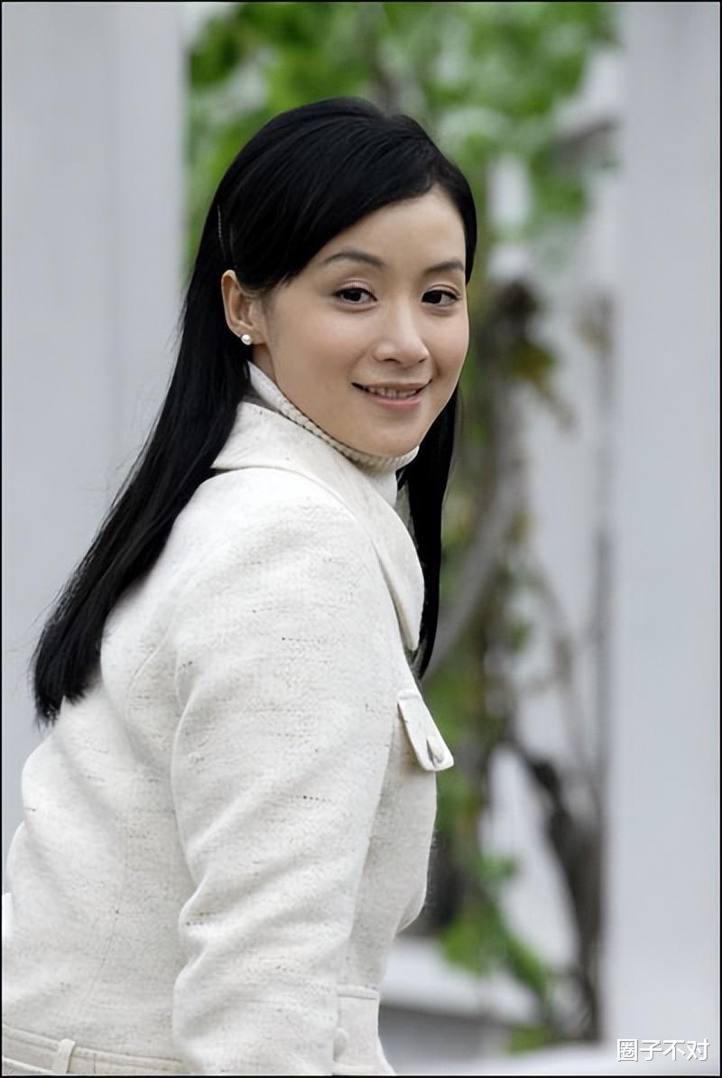 年轻时倾国倾城，老了却成“土肥圆”，这7位中年发福女星太可惜