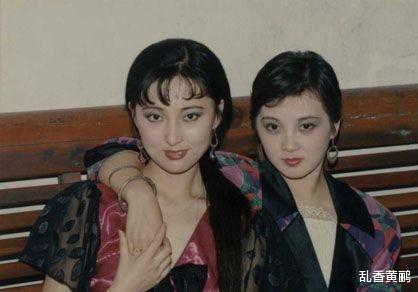 陈晓旭算不算顶级大美女？看看她和红楼20位演员的合影，就知道了