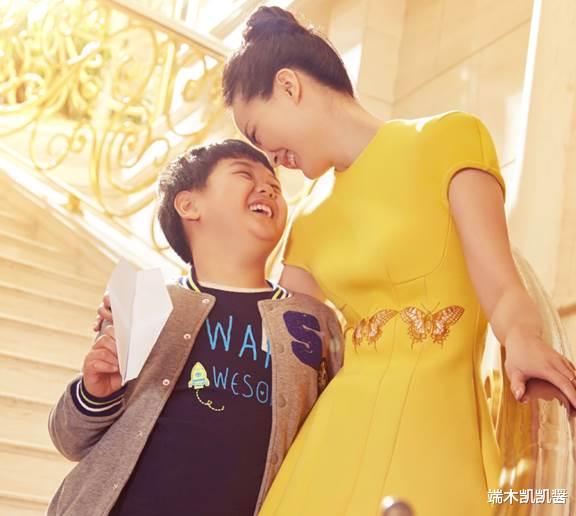 王艳近照老到认不出，头发变白瘦出排骨胸，婆婆去世后疑净身出户