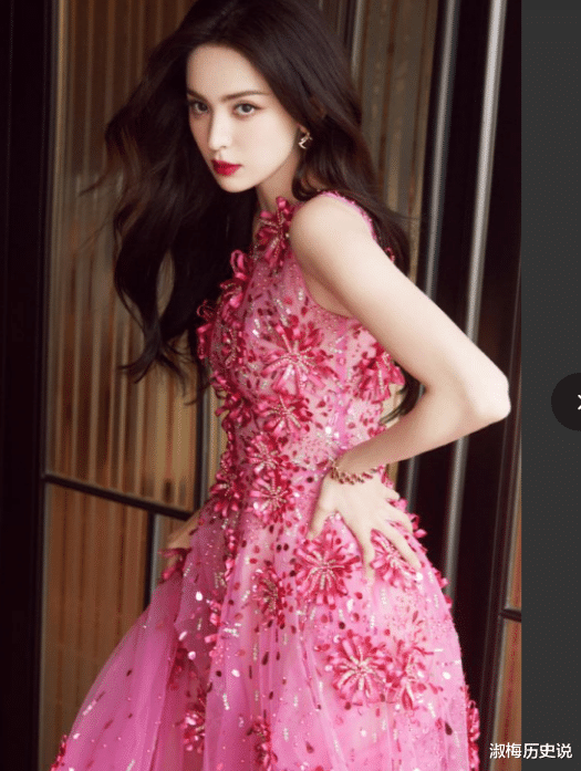 罗圈腿、大象腿，活在精修的女星，个个都被生图“打回现形”