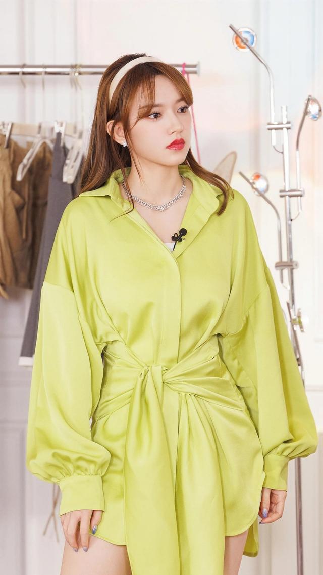 破产|百变女王程潇,再这样失眠下去,我就搬到月亮那住