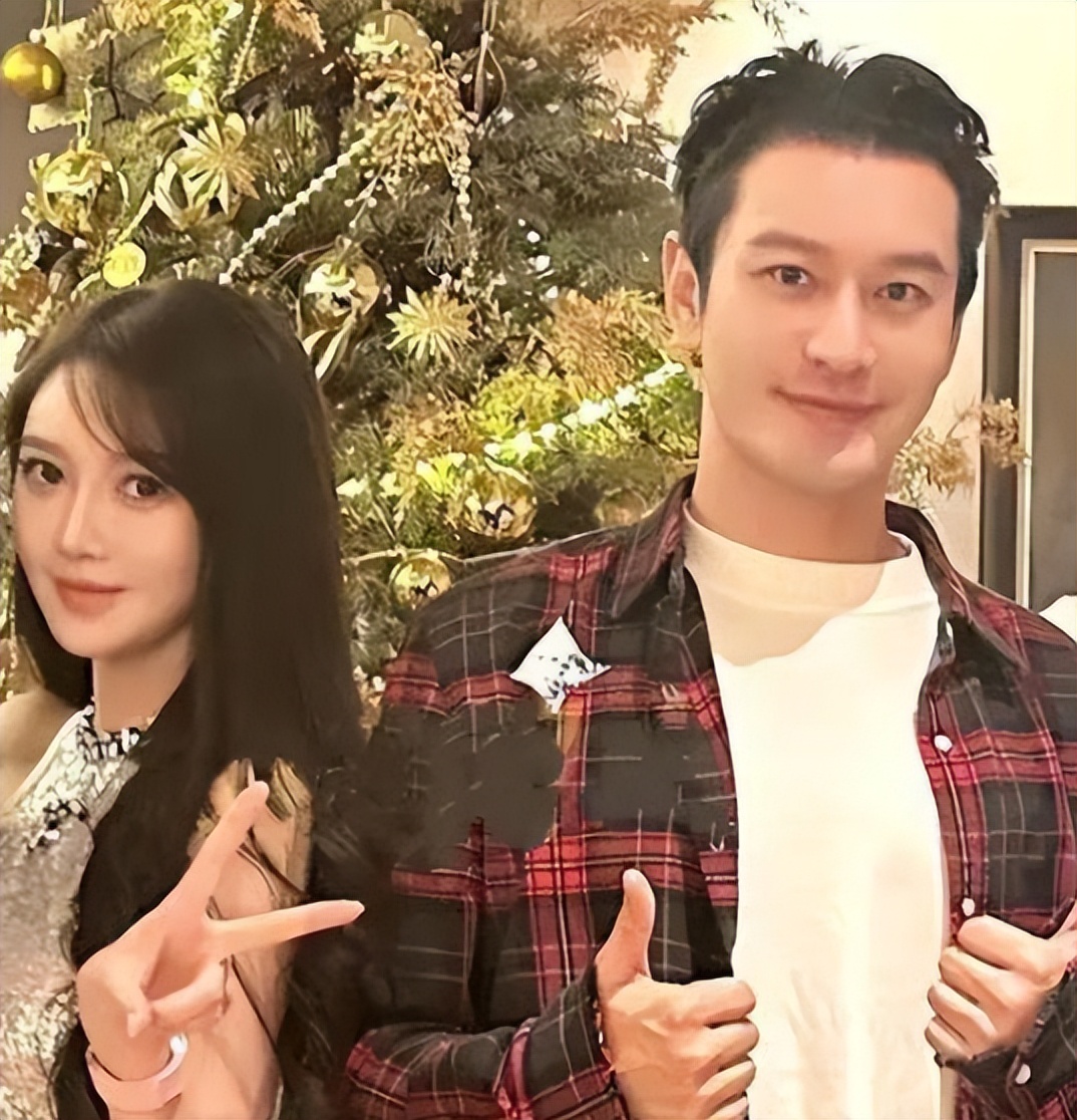 黄晓明被喊老公?叶珂直播间大胆示爱,被曝戴情侣戒,疑好事将近