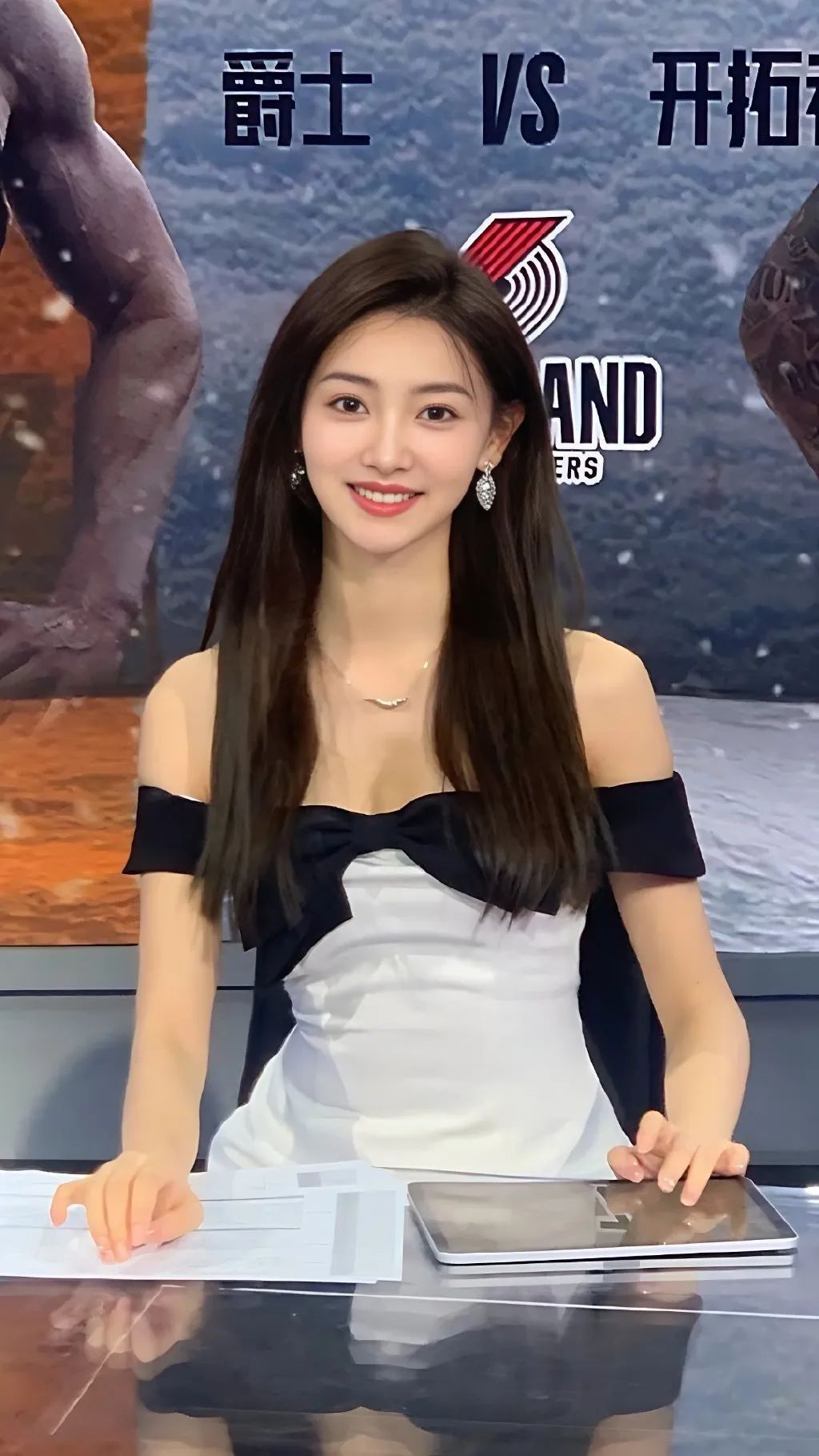 主持人|继马凡舒之后,又一个春晚女主持人预备役来了