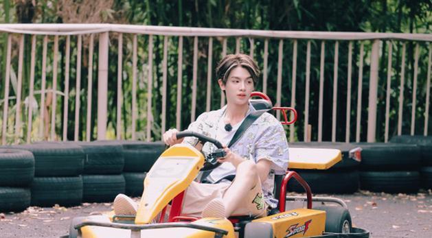 极限挑战|《极限挑战》里的小贾是谁?