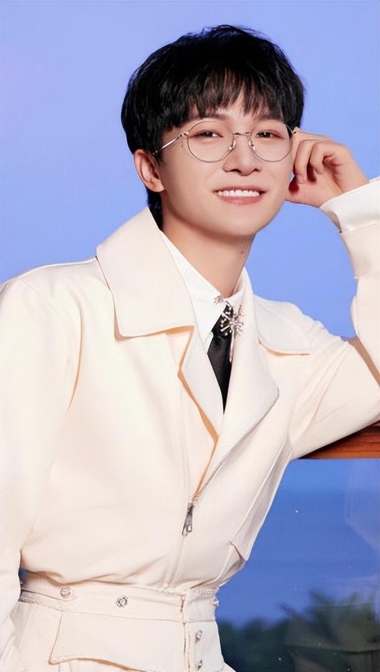 那英:周深对不起我喜欢李维.