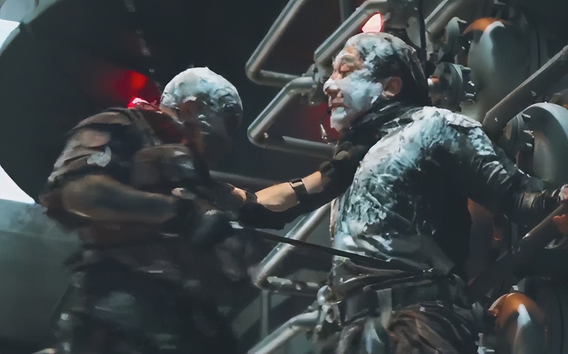 收手吧成龙！别再羞辱观众智商了，69岁演翻版战狼2雷人又无脑