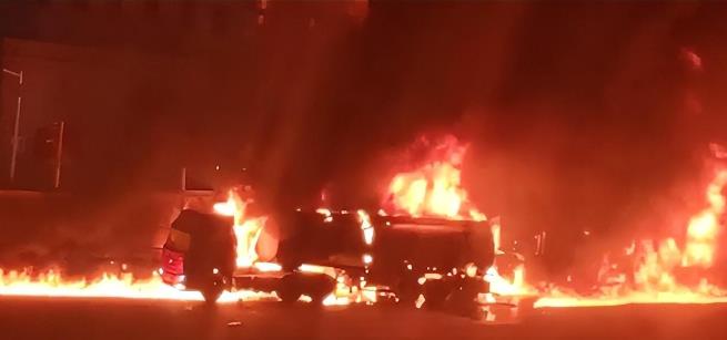 泉州油罐车爆炸，多车房被烧毁，车子只剩下车架，爆炸源头是啥？