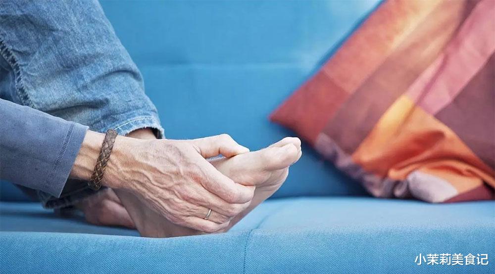 肝脏|蔬菜中“嘌呤炸弹”被公布,提醒中老年少碰4样,或帮你远离痛风