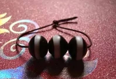 戴1080颗珠子的手串逛街是什么感觉?