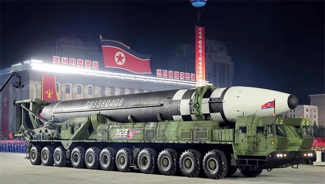 "火星"—12远程导弹,"北极星"—2潜射导弹,"火星"—14导弹,等新型战略