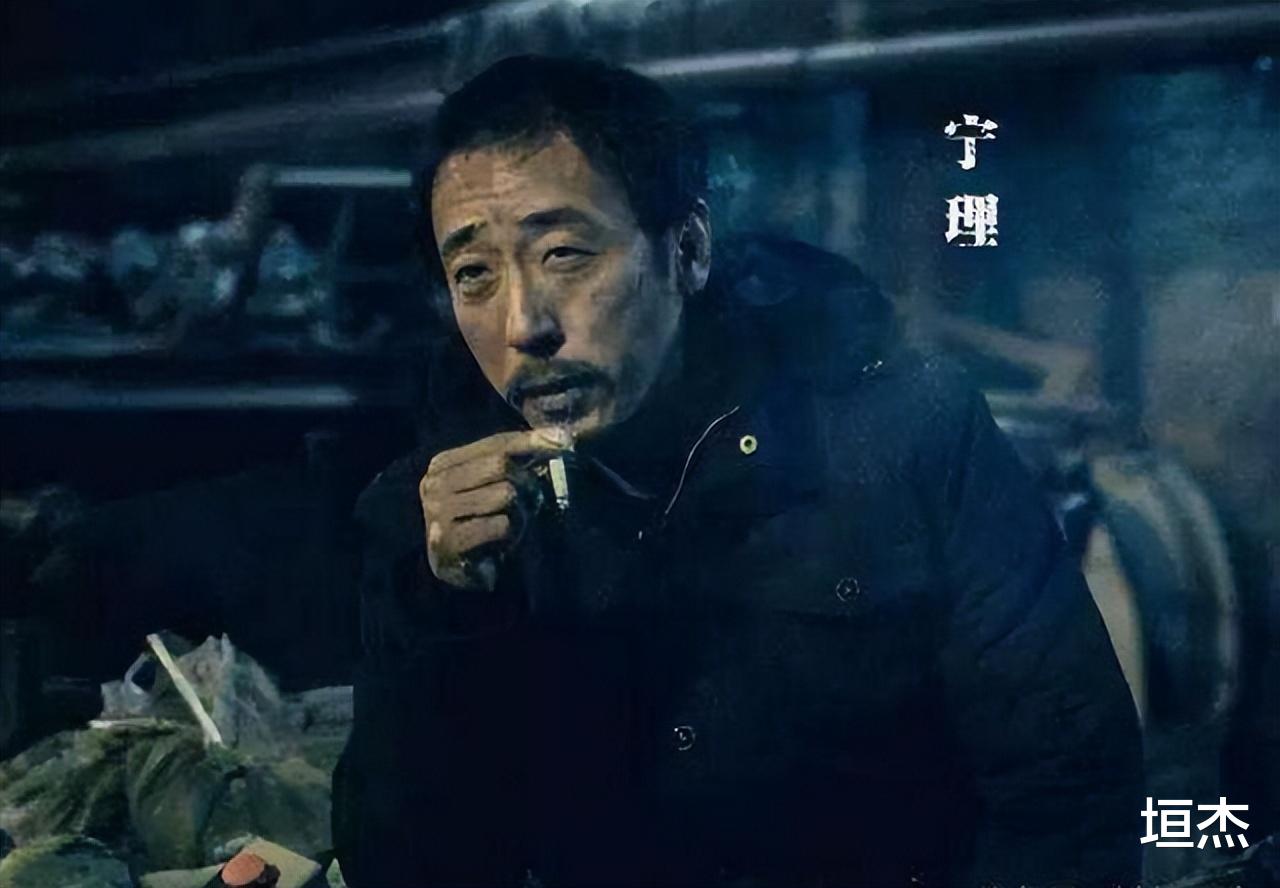 宁理|宁理：曾吃10年软饭，50岁演变态走红，成名背后最感谢3个女人?