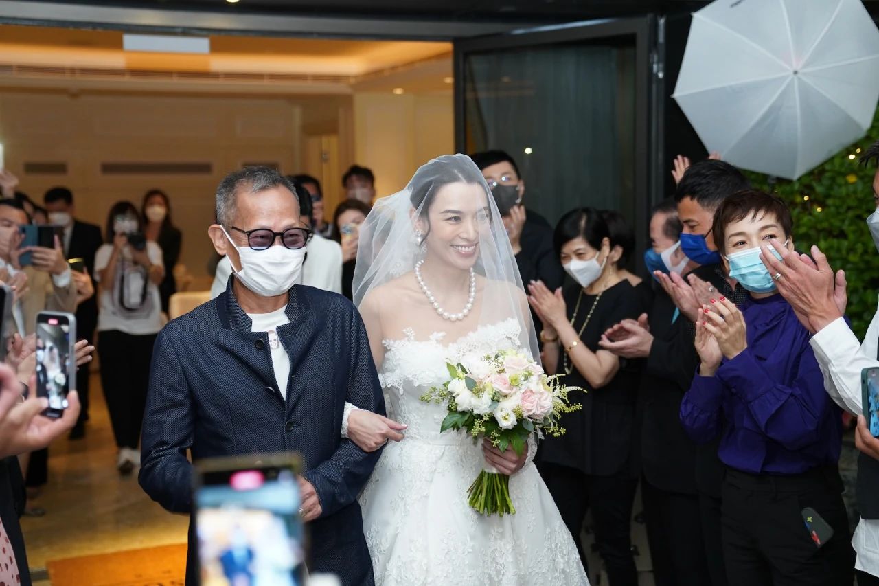 陈炜|朱晨丽意外曝光陈炜逾千万大埔风水楼 一买升值被绿树包围好宁静