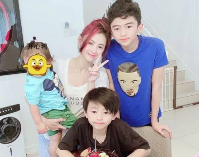 张柏芝嫁入豪门! 港媒曝张柏芝孙海东领证, 确认其是三儿子的生父