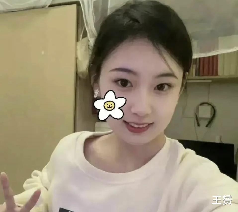 保研|川大张薇又出新瓜!前男友曝其曾脚踏两条船,和副校长的儿子同居三年