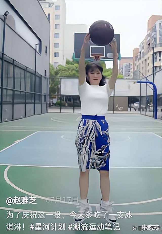 60岁叶童对比69岁赵雅芝,自然老去与医美老去的差距一目了然