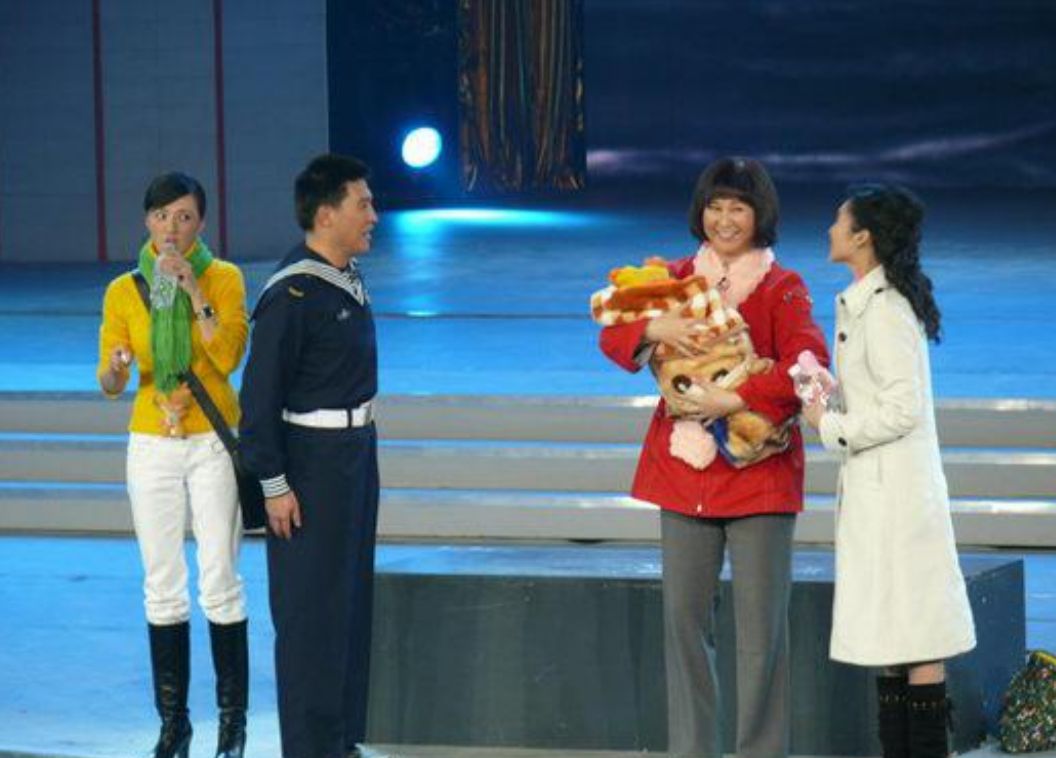 金玉婷|演员金玉婷:5次上春晚,当红时回老家开书院,受益人数达500多万