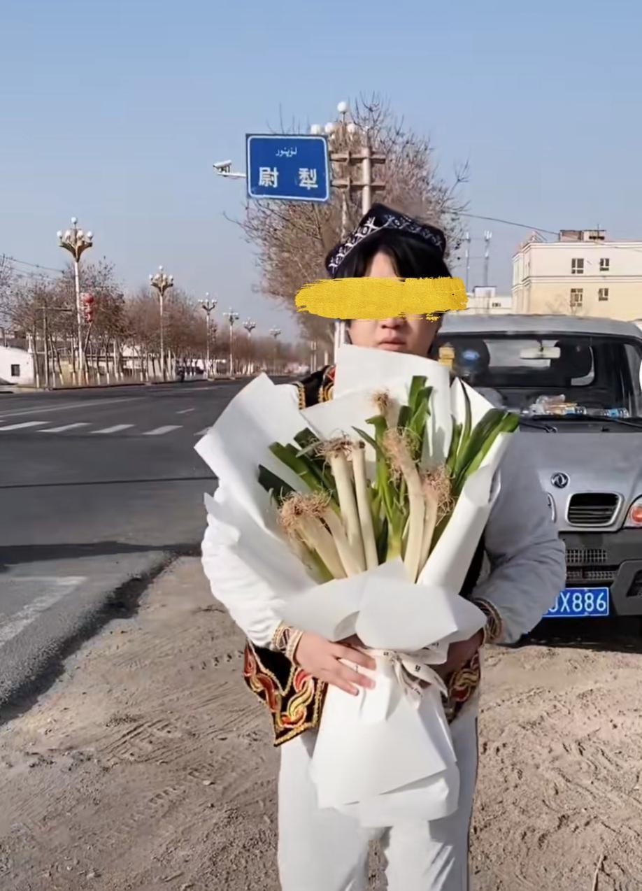 灰太狼的羊陷入家暴!网友为蹭流量踏上求爱之路,又是一场闹剧!