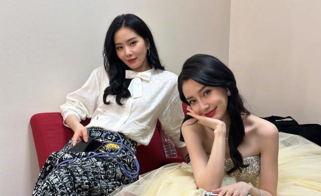 Angelababy|《奔跑吧》路透曝光,baby和男闺蜜张大大比心,不受前夫合照影响