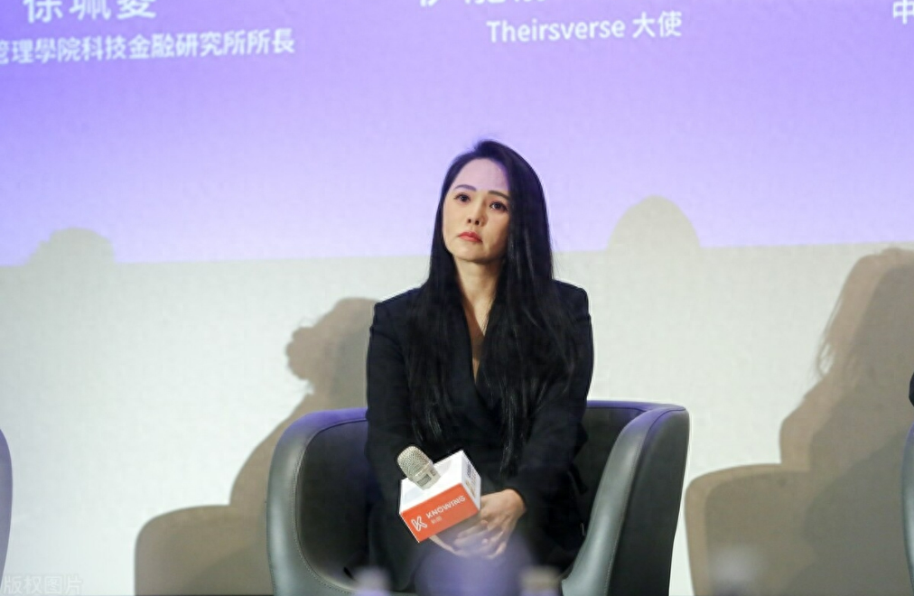 伊能静公开婚变实锤，秦昊回应：我该怎么做？