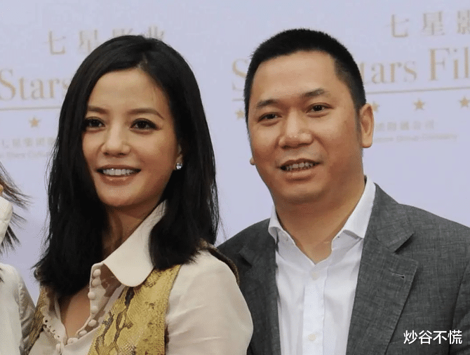 发疯求复婚的汪小菲，藏着马首富的隐退真相？