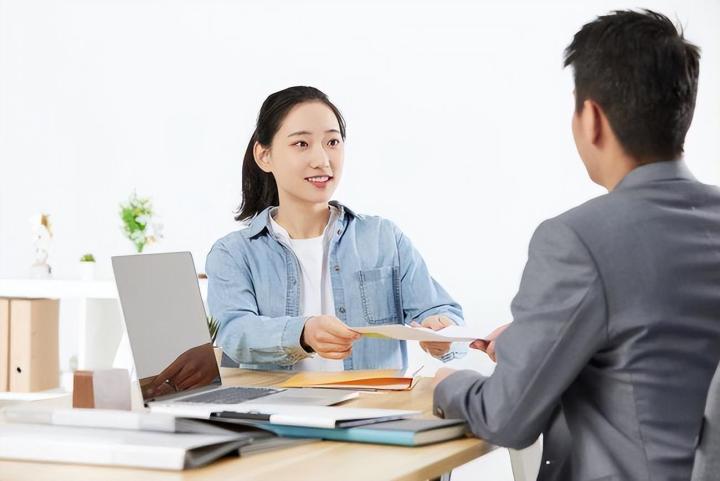 “铁打的衙门，流水的官”，单位换了一把手，如何快速获得器重？